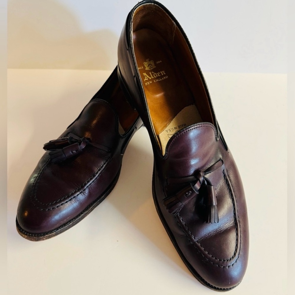 Alden by Brooks Brothers burgundy tassel slip on leather sole dress shoe.Size 11